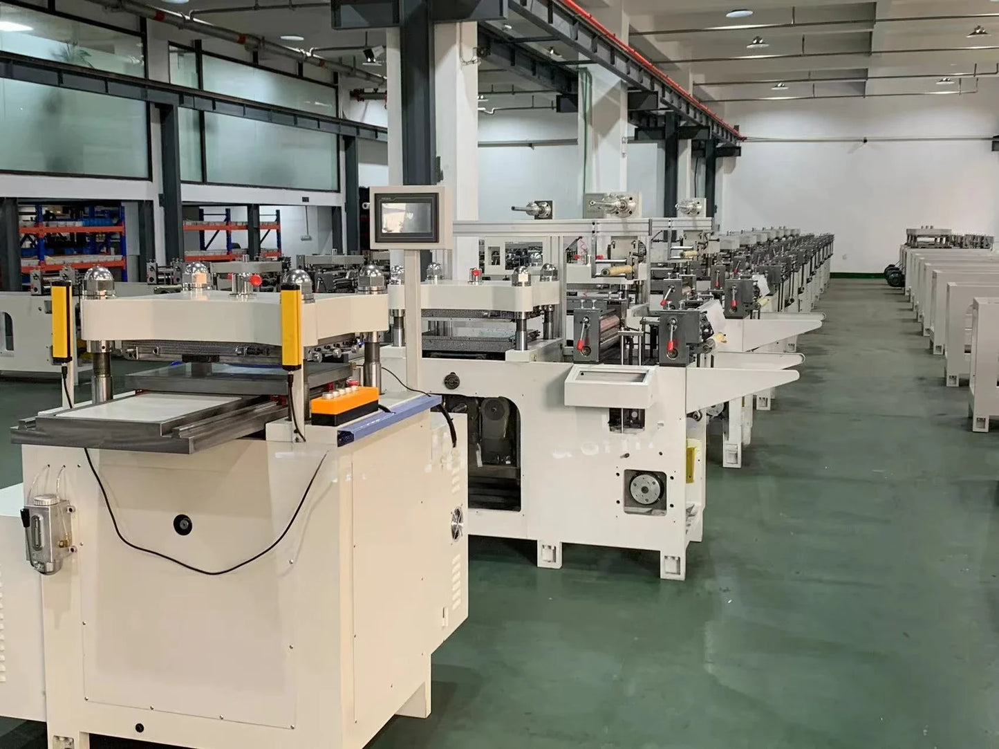 YG Hot Sale Multi Function Automatic Paper Rolls Slitter Rewinder Machine Thermal Self Adhesive Paper Rewinding Cutting Machine