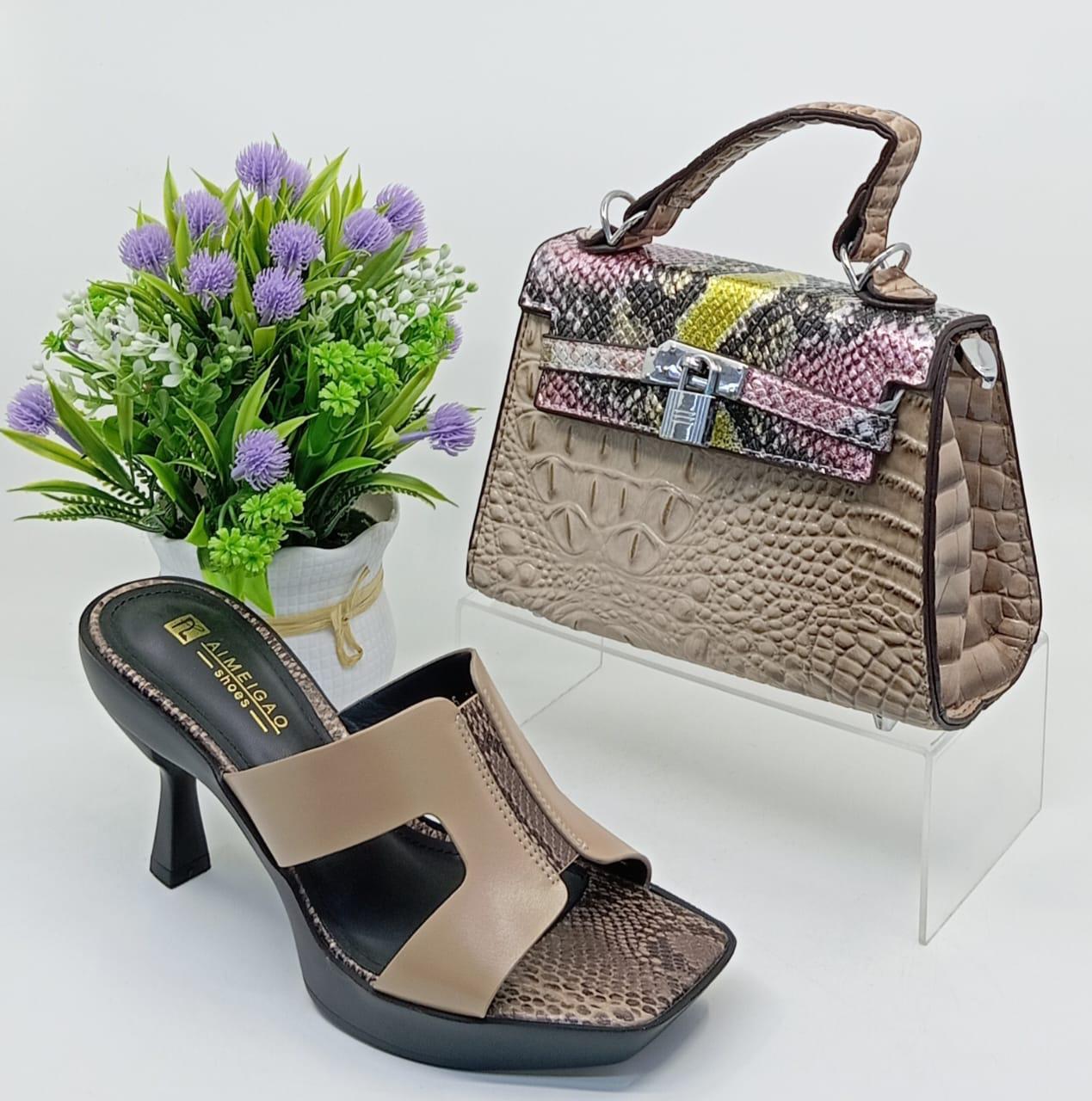 ✨ Elegant Handbag & Heel Set ✨